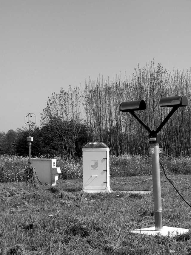 ../_images/PRE_measuring_disdrometers.jpg