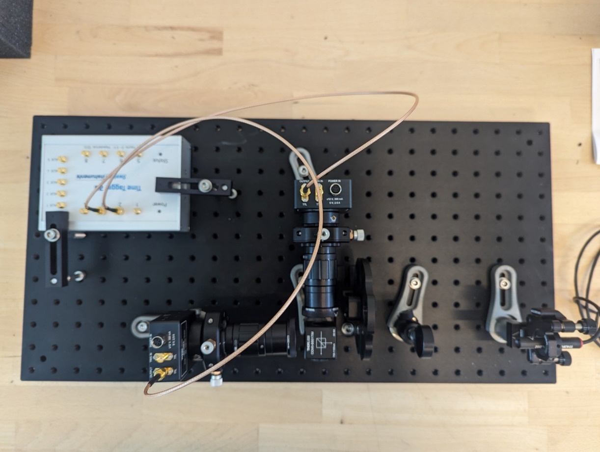Afbeelding met elektronica, Elektrische bedrading, Elektronische engineering, kabel Automatisch gegenereerde beschrijving